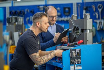 Uniflex-Hydraulik GmbH - Finalist Weltmarktführer